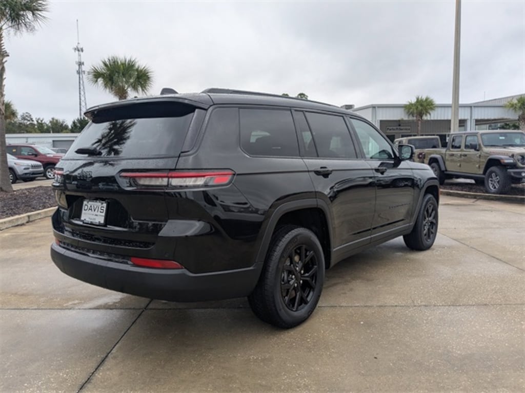 New 2025 Jeep Grand Cherokee L Altitude X Sport Utility