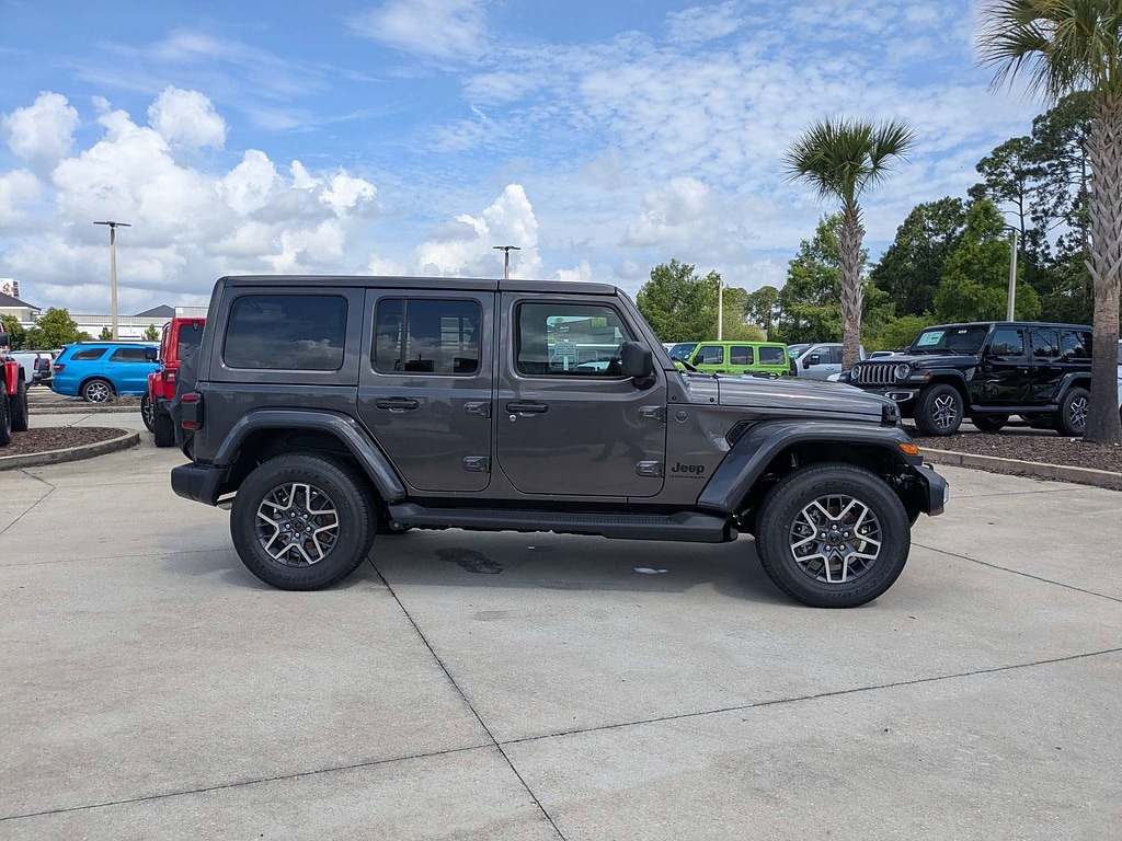 New 2026 Jeep Wrangler 4-Door Sahara 4x4 Sport Utility