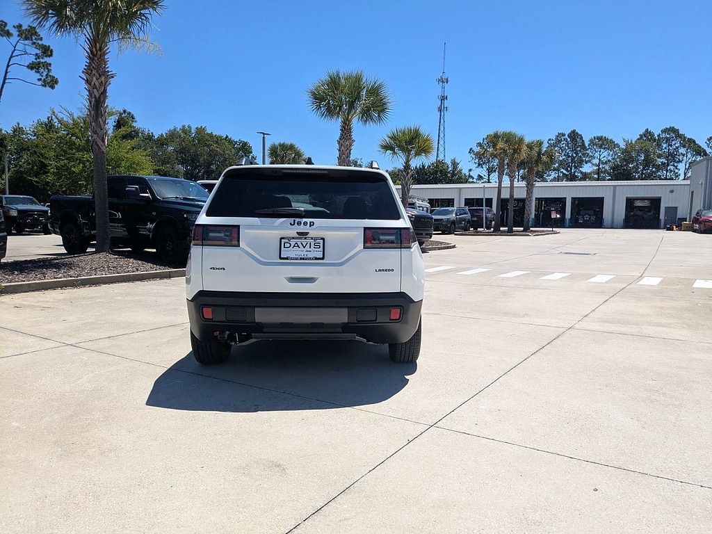 New 2026 Jeep Cherokee LAREDO 4X4 Sport Utility