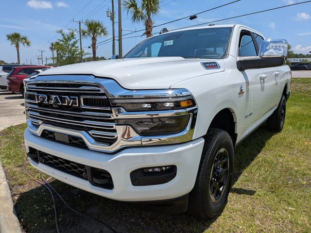 2025 RAM 3500 Laramie - Photo 8