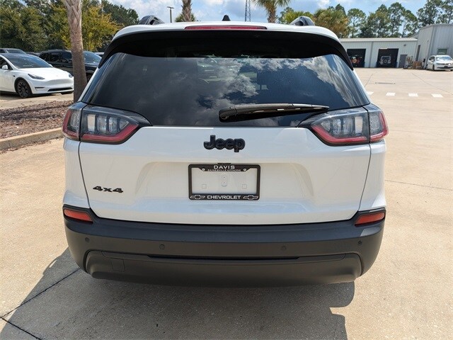 2023 Jeep Cherokee Altitude photo 2