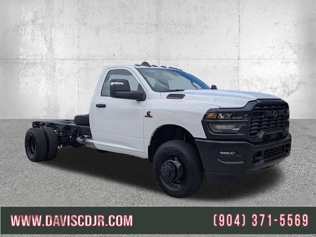 New 2026 Ram 3500 Chassis Cab Tradesman/Big Horn Pickup