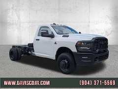 2026 Ram 3500 Chassis Cab Tradesman/Big Horn Pickup