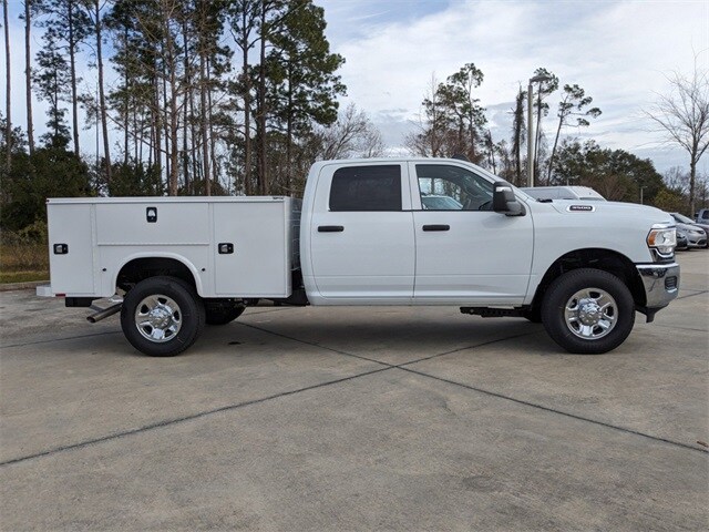 2024 Ram 3500 Tradesman photo 3