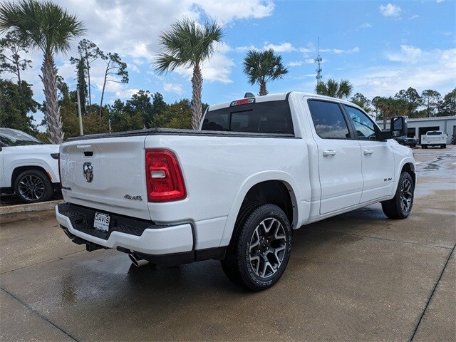 2025 Ram 1500 Laramie photo 4