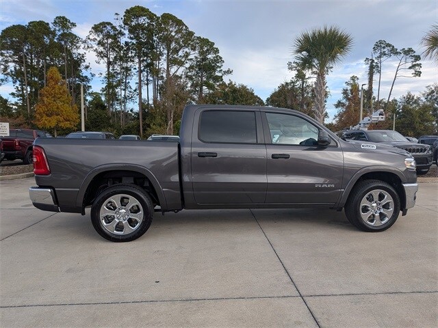 2026 Ram 3500 Tradesman photo 2
