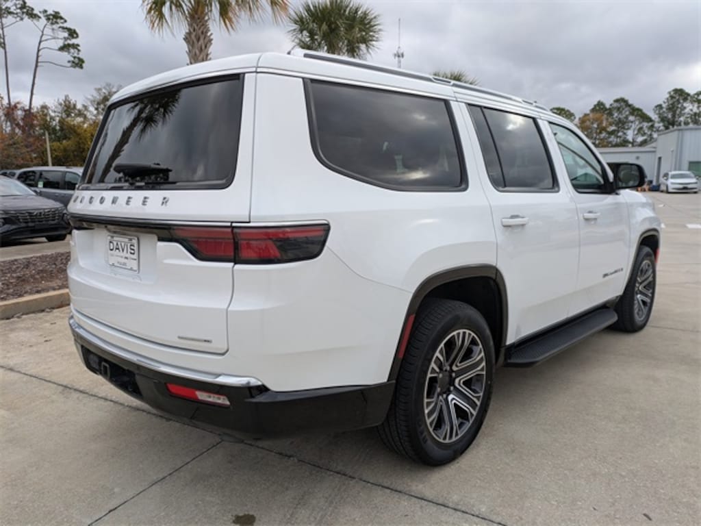 Used 2024 Jeep Wagoneer Series II SUV