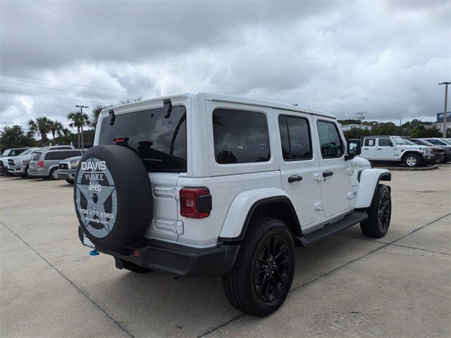 2024 Jeep Wrangler 4xe Sahara photo 4