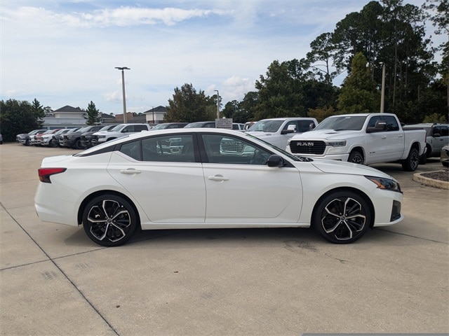 Used 2024 Nissan Altima SR with VIN 1N4BL4CV6RN337440 for sale in Yulee, FL