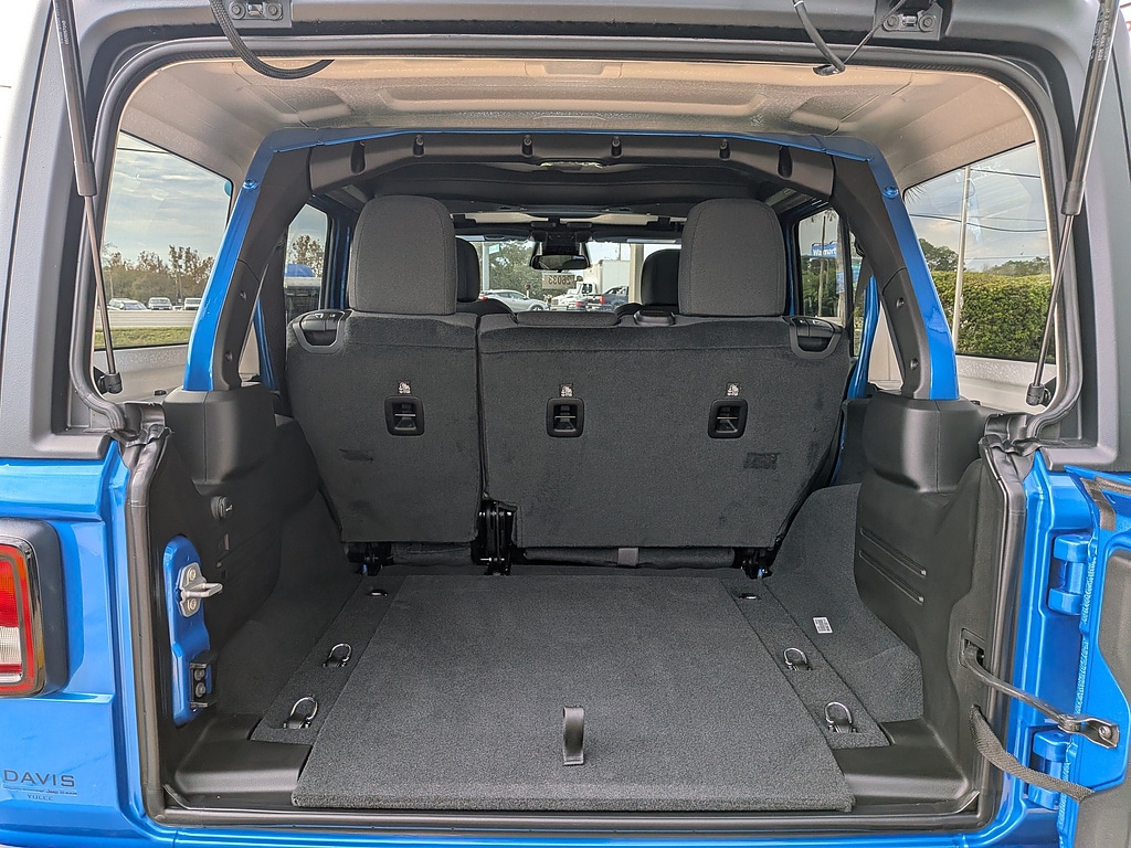 2026 Jeep Wrangler 4-Door Willys - Photo 12