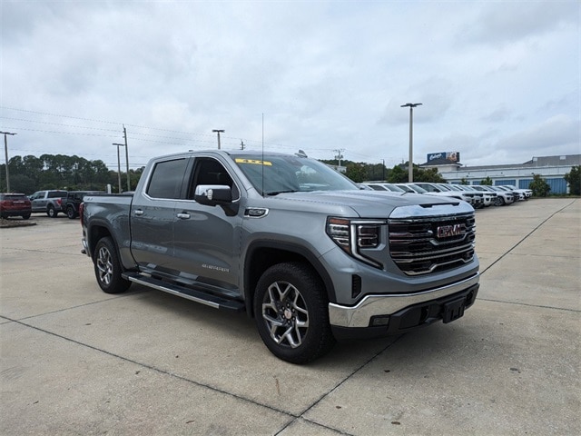 Used 2023 GMC Sierra 1500 SLT with VIN 3GTUUDED5PG260392 for sale in Yulee, FL