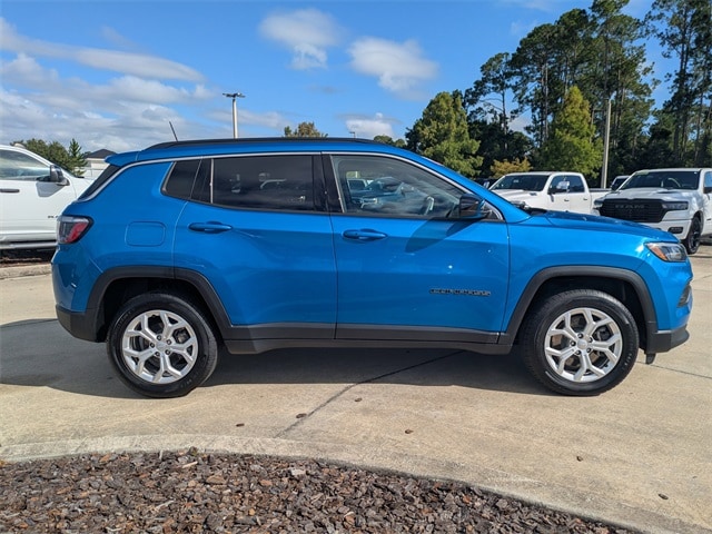 Certified 2024 Jeep Compass Latitude with VIN 3C4NJDBN4RT118233 for sale in Yulee, FL