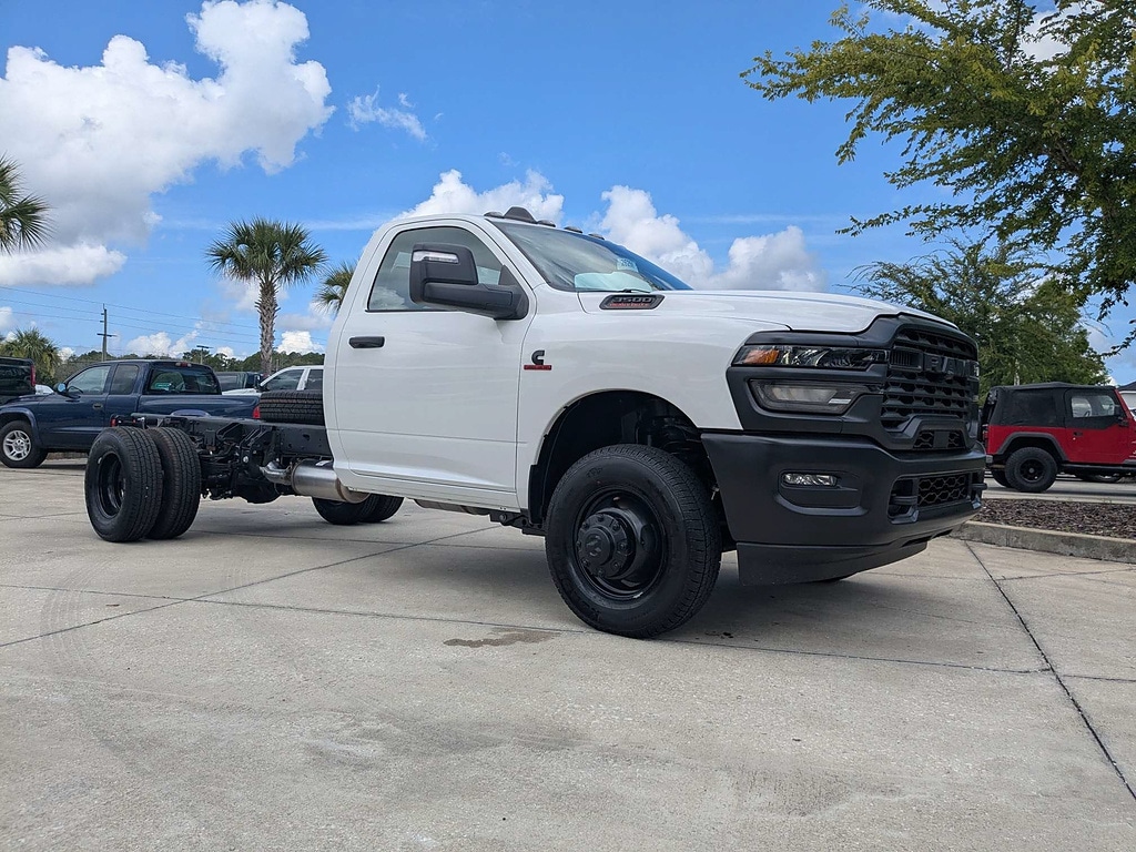 New 2026 Ram 3500 Chassis Cab Tradesman/Big Horn Pickup