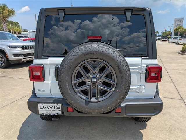 2025 Jeep Wrangler Sport S photo 4