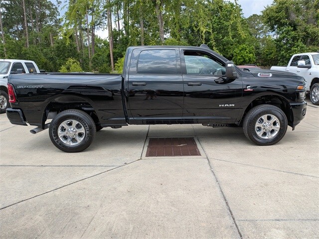 2025 Ram 2500 Big Horn photo 3