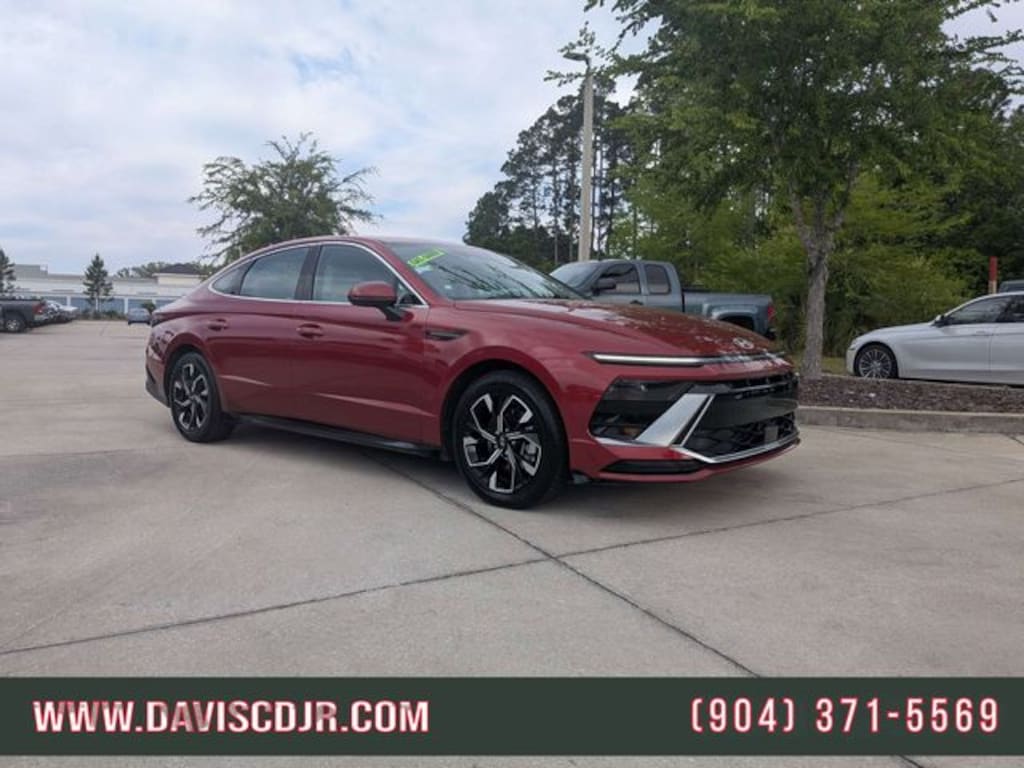 Used 2024 Hyundai Sonata SEL Sedan