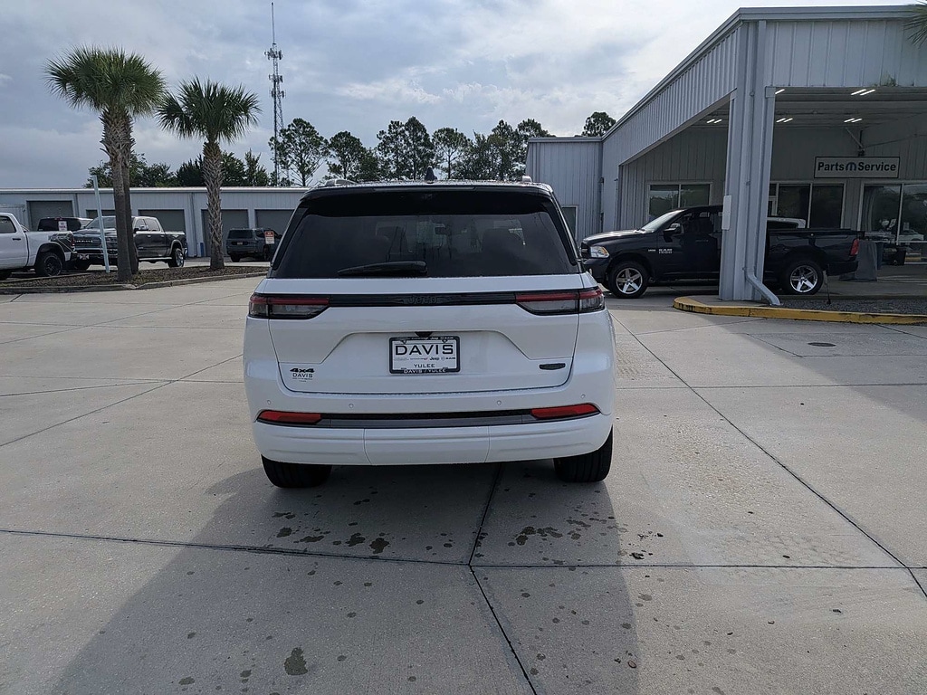 New 2027 Jeep Grand Cherokee Summit Sport Utility