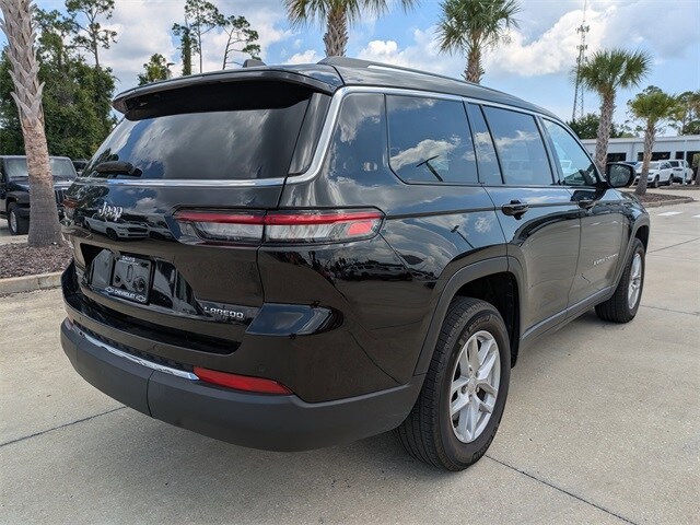 2023 Jeep Grand Cherokee Laredo photo 2
