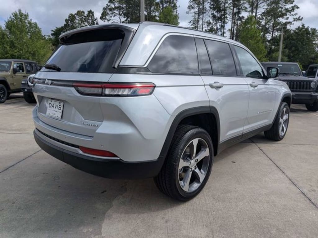 New 2026 Jeep Grand Cherokee Limited Sport Utility
