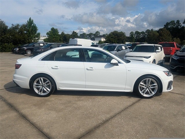 2023 Audi A4 45 S line Premium Plus photo 2