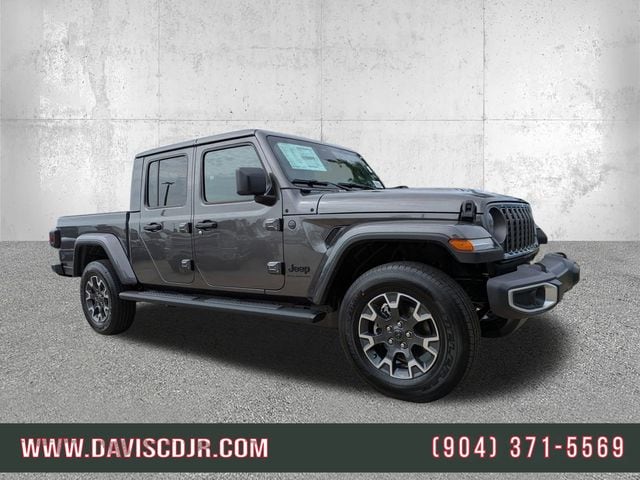 2026 Jeep Gladiator Sahara Auto's photo