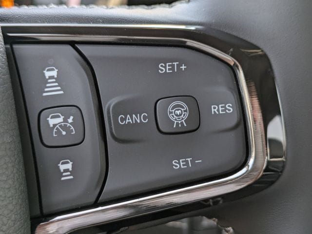 2025 RAM 1500 Limited - Photo 27