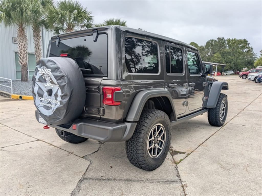 New 2025 Jeep Wrangler 4-DOOR RUBICON Sport Utility