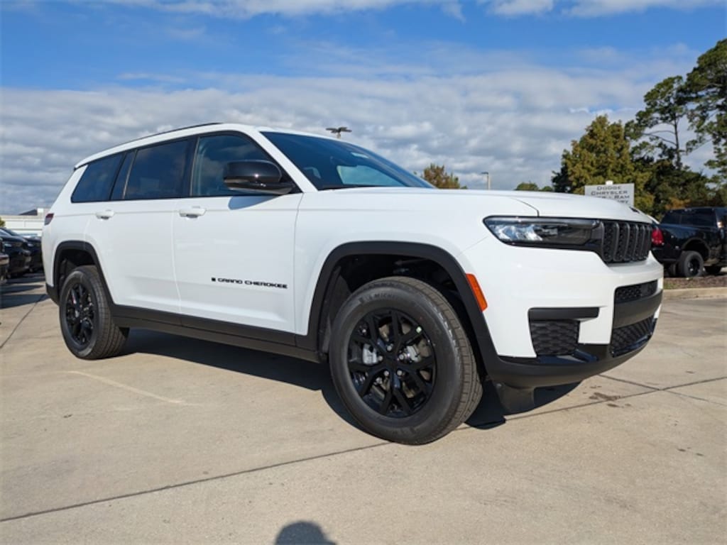 New 2025 Jeep Grand Cherokee L Altitude X Sport Utility