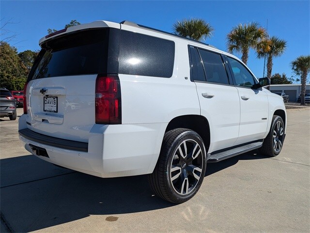 2019 Chevrolet Tahoe LT photo 2
