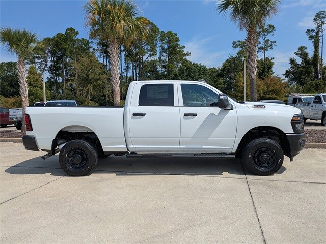 2026 Ram 2500 Tradesman photo 2
