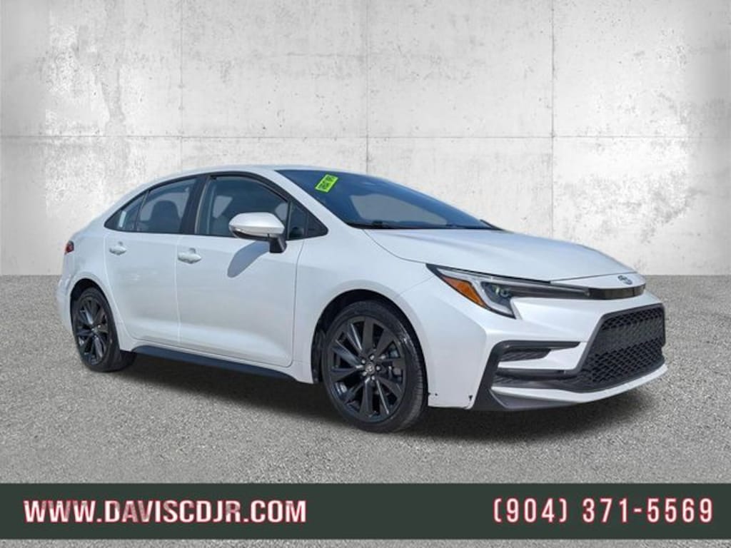 Used 2024 Toyota Corolla SE Sedan