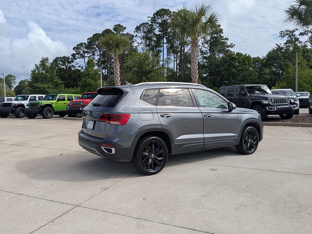 Used 2024 Volkswagen Taos SE SUV
