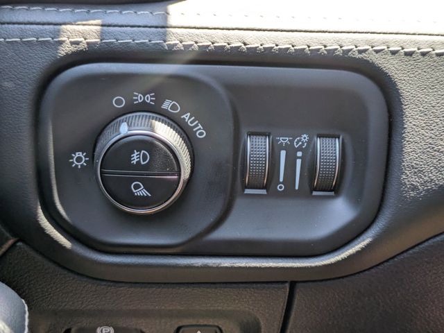 2025 RAM 1500 Limited - Photo 25