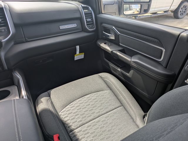2025 RAM 3500 Big Horn - Photo 17