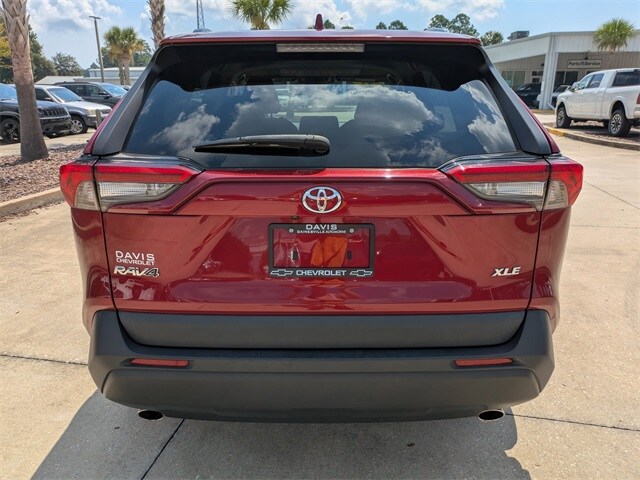 2023 Toyota RAV4 XLE photo 4