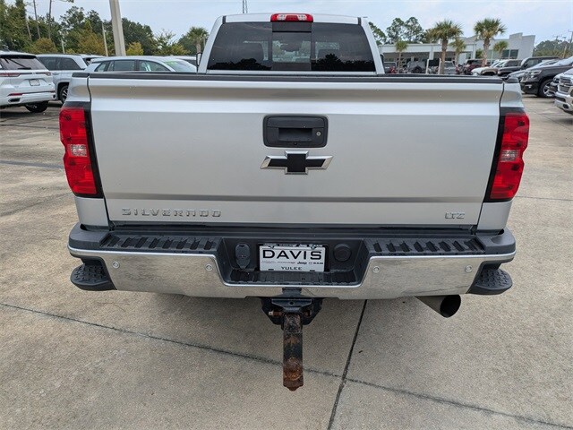 2017 Chevrolet Silverado 2500HD LTZ photo 4