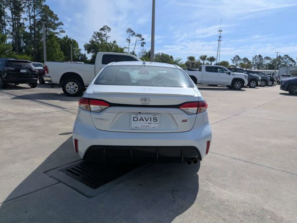 Used 2024 Toyota Corolla SE Sedan