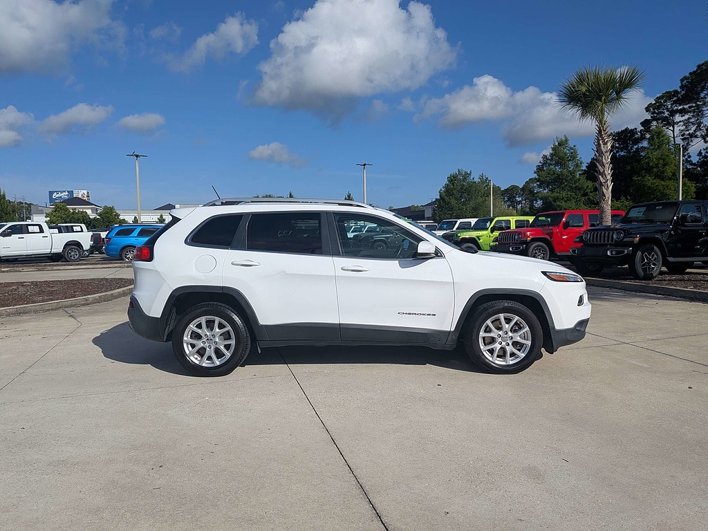 Used 2018 Jeep Cherokee Latitude with VIN 1C4PJLCX4JD531203 for sale in Yulee, FL
