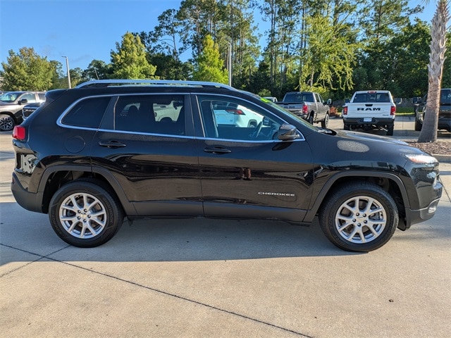 Certified 2018 Jeep Cherokee Latitude with VIN 1C4PJMCX8JD571337 for sale in Yulee, FL