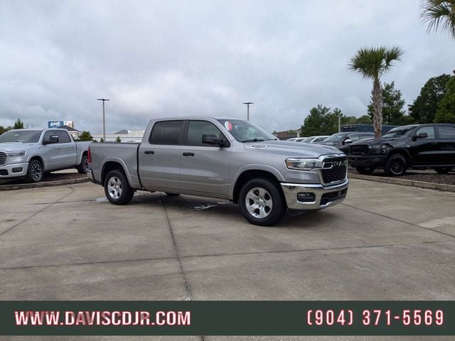 2025 RAM 1500 Big Horn/Lone Star 4x4 Crew Cab 5'7's photo