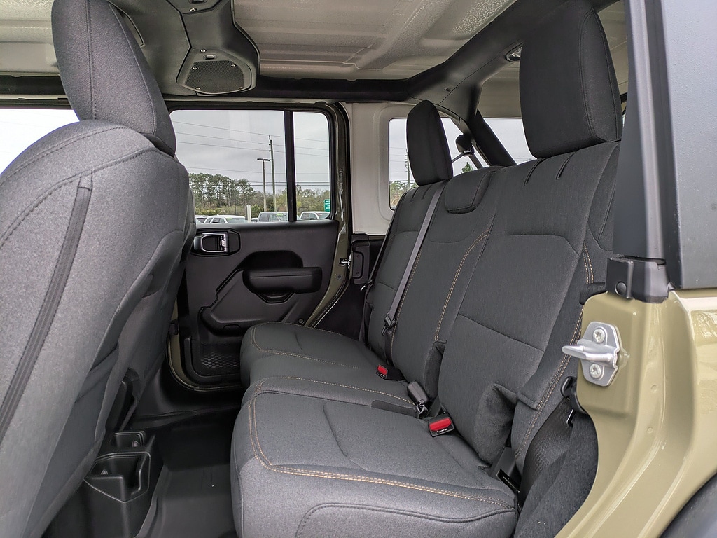 2026 Jeep Wrangler 4-Door Willys - Photo 14