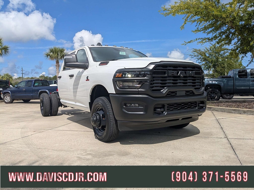 2026 RAM 3500 Tradesman 4X4 Crew Cab's photo