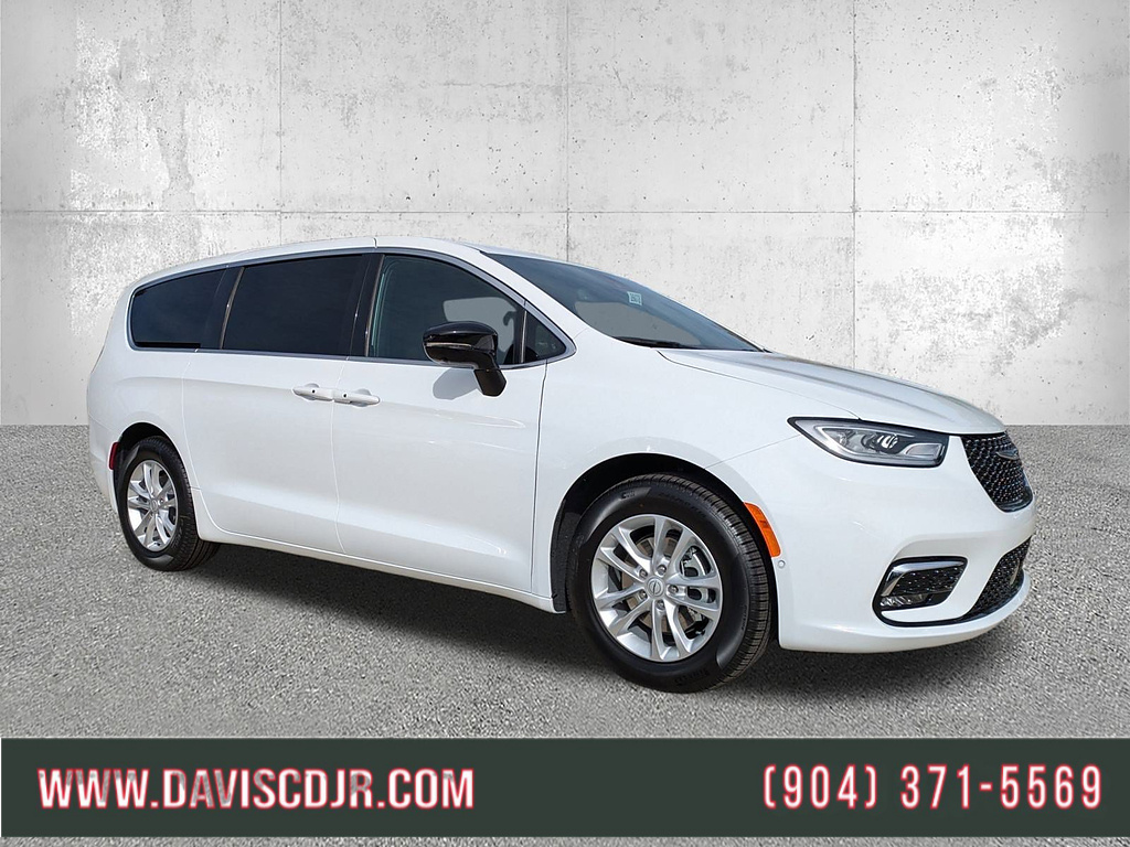 2026 Chrysler Pacifica Select Passenger Van