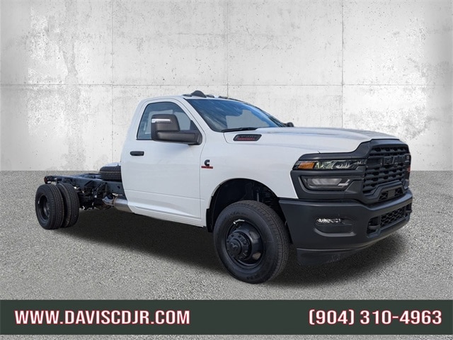 2026 RAM Ram 3500 Chassis Cab Tradesman's photo