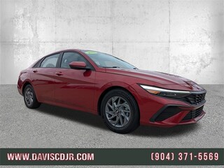 2024 Hyundai Elantra SEL Sedan