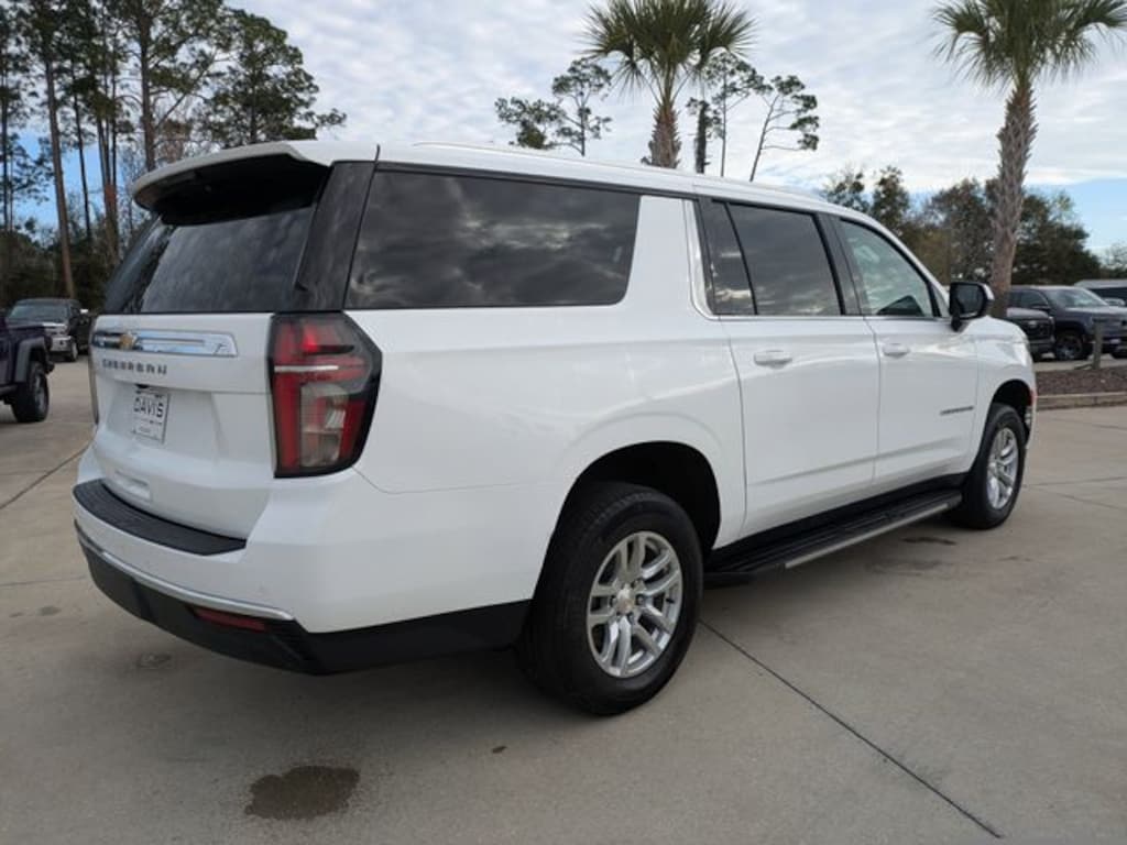 Used 2024 Chevrolet Suburban LT SUV