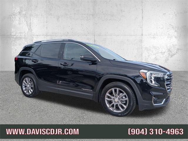 2023 GMC Terrain SLT's photo