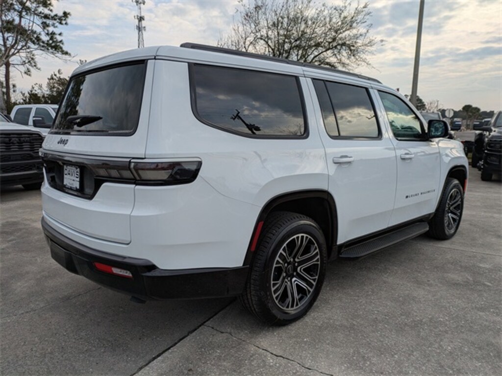 New 2026 Jeep Grand Wagoneer 4X2 Sport Utility