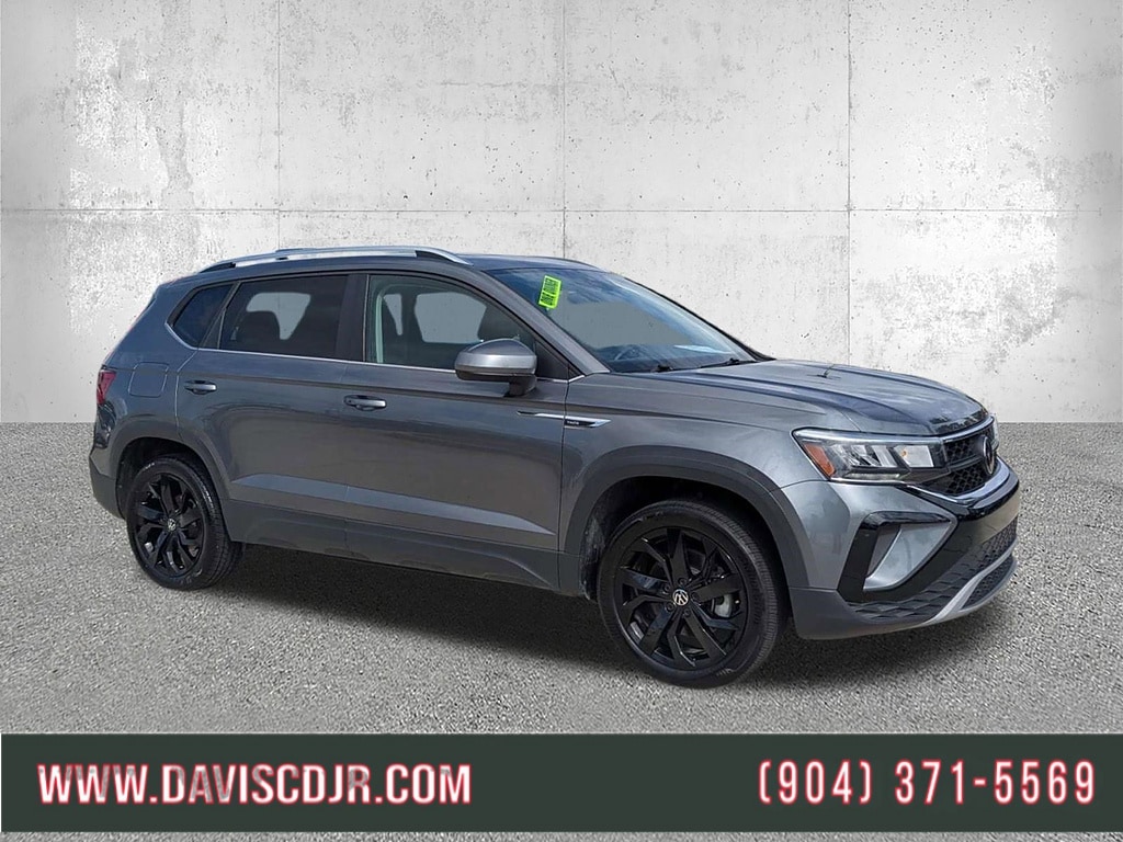 Used 2024 Volkswagen Taos SE SUV