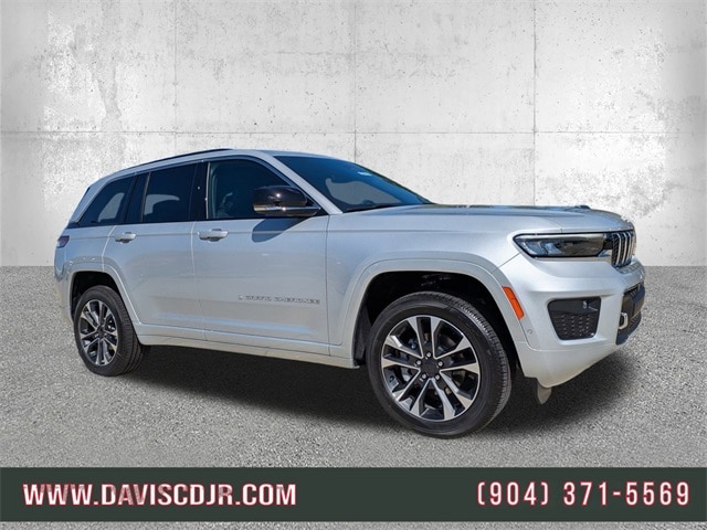 2025 Jeep Grand Cherokee Overland's photo